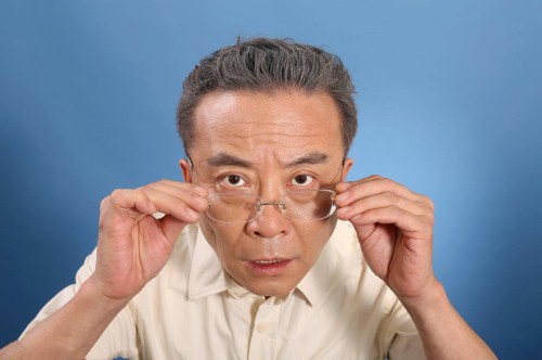 老年黄斑变性可以自我诊断